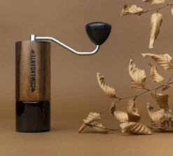 Moulin à Café COMANDANTE C40 MK4 Nitro Blade Liquid Amber -Boutique De Café comandante liquid amber 2