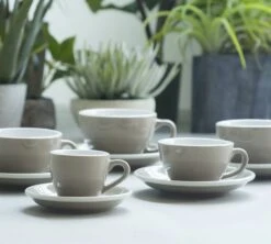 Tasses - LOVERAMICS - Cappuccino Et Sous-tasses Rouge Egg 20 Cl -Boutique De Café egg ambiance 9