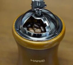 Moulin à Café Manuel HARIO Dome -Boutique De Café hario dome3