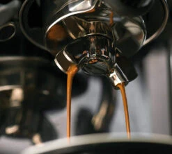 Machine Expresso SAGE The Barista Touch SES880BST4EEU1 Inox Noir -Boutique De Café sage baristatouch coffee 1